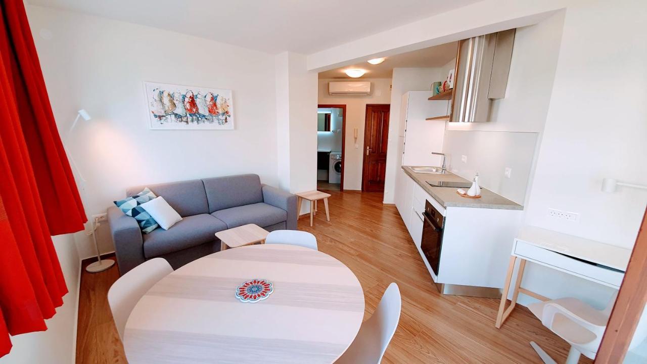 Luxury Apartment - Few Minutes From The Sea Poreč Extérieur photo
